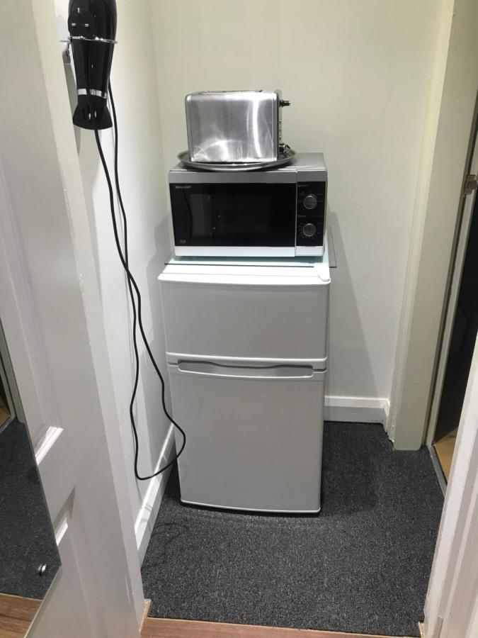 فندق Cheddletonفي  Hot Tub Hide Away Near Alton Towers Staffordshire المظهر الخارجي الصورة